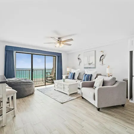 The Summit 602 Apartment
